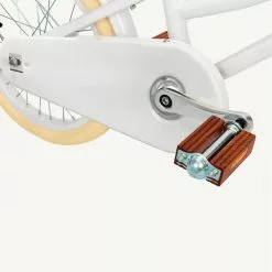 Banwood Classic Pedal Bicycle - White Bikes & Trikes