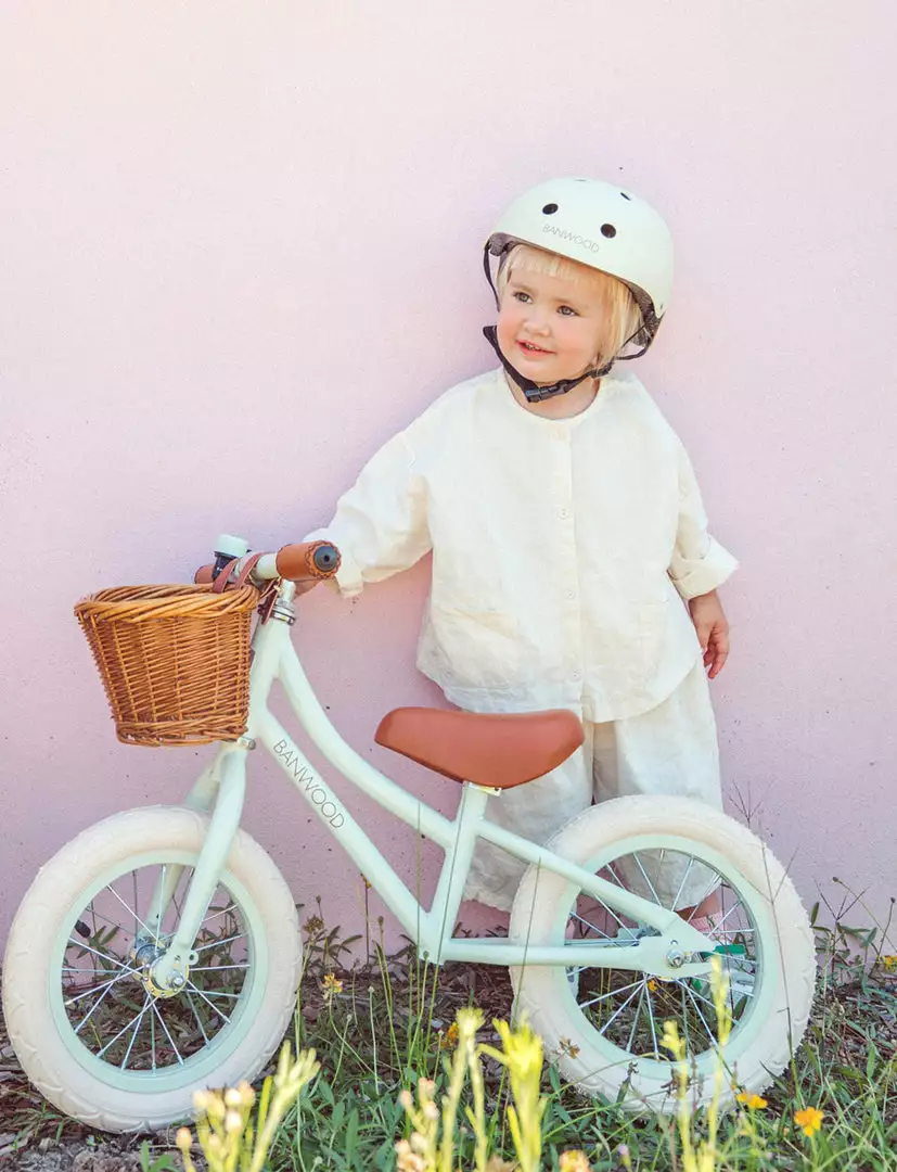 Banwood Helmet In White Bikes & Trikes 5 Banwood Helmet In White Bikes & Trikes
