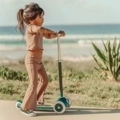 Banwood Scooter - Green Bikes & Trikes