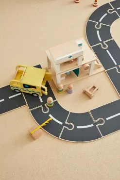 Kids Concept Kid's Concept - AIDEN Ambulance Pretend Play