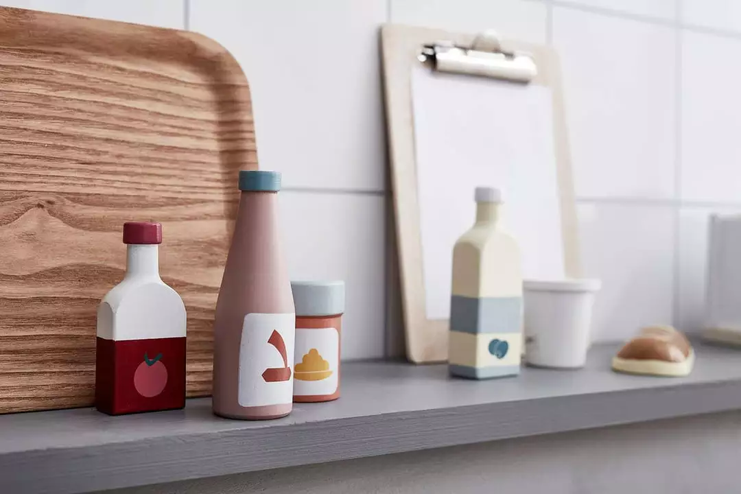 Kids Concept Kid's Concept - KID'S HUB Wooden Toy Condiment Bottle Set 2 Kids Concept Kid's Concept - KID'S HUB Wooden Toy Condiment Bottle Set