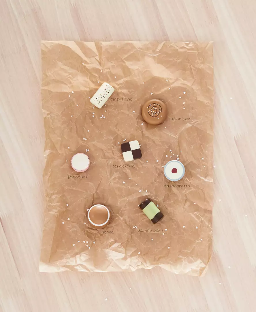 Kids Concept Kid's Concept - KID'S HUB Toy 'Fika' Sweet Treats And Cakes 7 Kids Concept Kid's Concept - KID'S HUB Toy 'Fika' Sweet Treats And Cakes