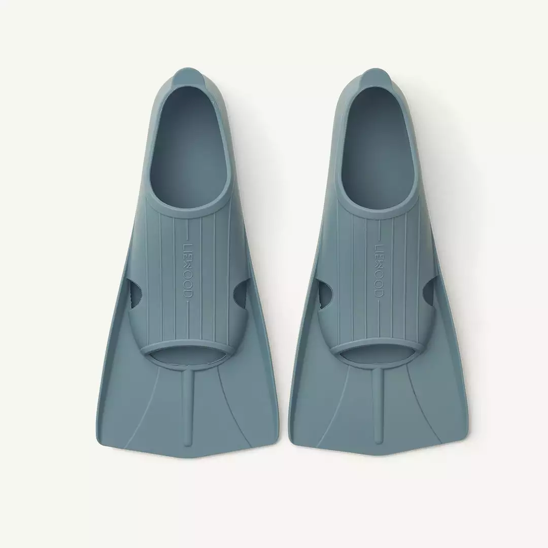 Holiday Shop Liewood - Gustav Swim Fins - Whale Blue (available In 3 Sizes) 1 Holiday Shop Liewood - Gustav Swim Fins - Whale Blue (available In 3 Sizes)