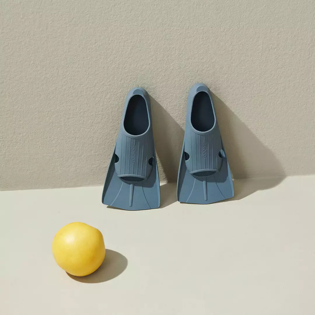 Holiday Shop Liewood - Gustav Swim Fins - Whale Blue (available In 3 Sizes) 4 Holiday Shop Liewood - Gustav Swim Fins - Whale Blue (available In 3 Sizes)