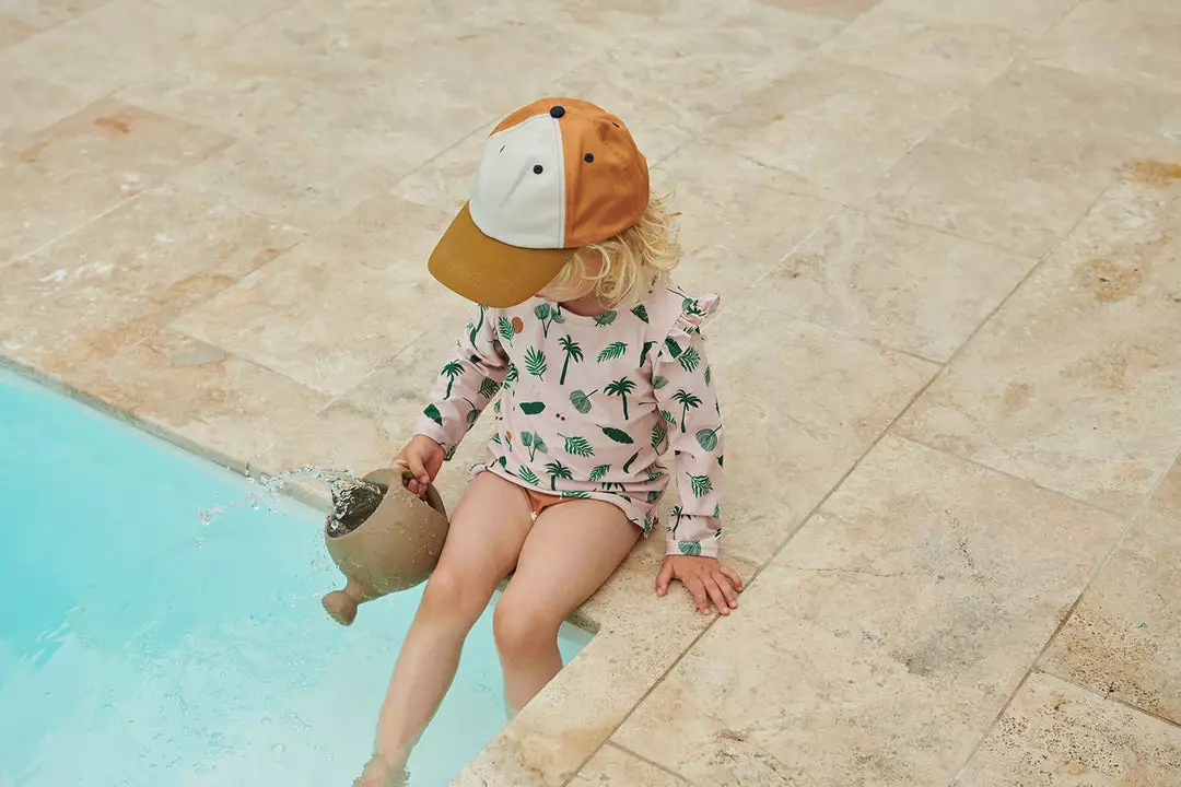 Liewood - Hazel Watering Can - Peppermint Holiday Shop 3 Liewood - Hazel Watering Can - Peppermint Holiday Shop