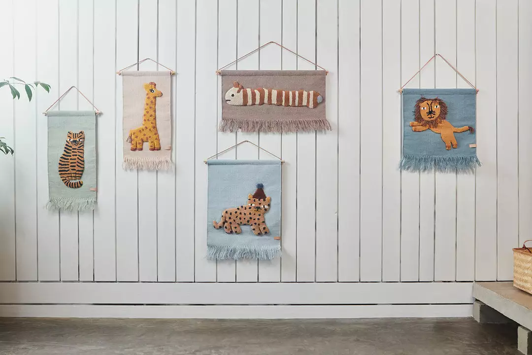 OYOY - Leopard Wallhanger Dust Blue 3 OYOY - Leopard Wallhanger Dust Blue