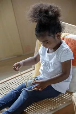 Sale Plan Toys - Tie Up Shoe Orchard Series