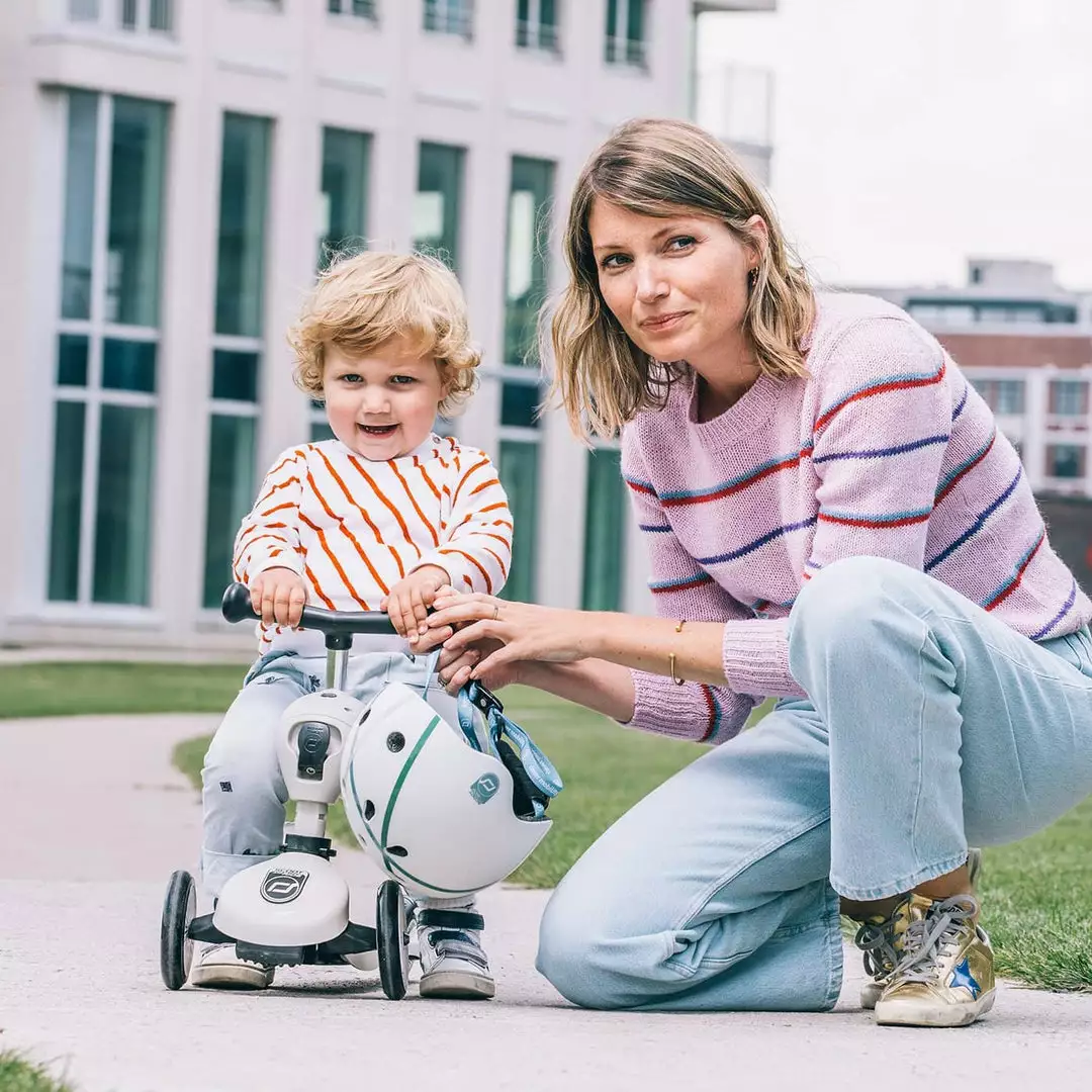 Ride On Toys & Rockers Scoot And Ride 2 In 1 Balance Bike / Scooter - Highwaykick 1 In Ash 4 Ride On Toys & Rockers Scoot And Ride 2 In 1 Balance Bike / Scooter - Highwaykick 1 In Ash