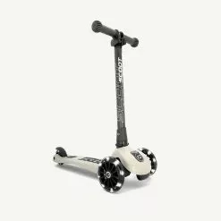 Scoot And Ride Scooter - Highwaykick 3 LED In Ash