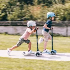 Scoot And Ride Scooter - Highwaykick 3 LED In Ash