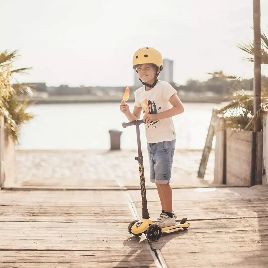 Bikes & Trikes Scoot And Ride Helmet With LED Light S/M - Lemon 3 Bikes & Trikes Scoot And Ride Helmet With LED Light S/M - Lemon