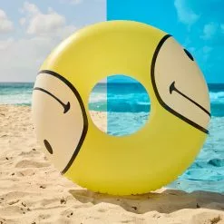 Holiday Shop Sunnylife - Pool Ring Smiley
