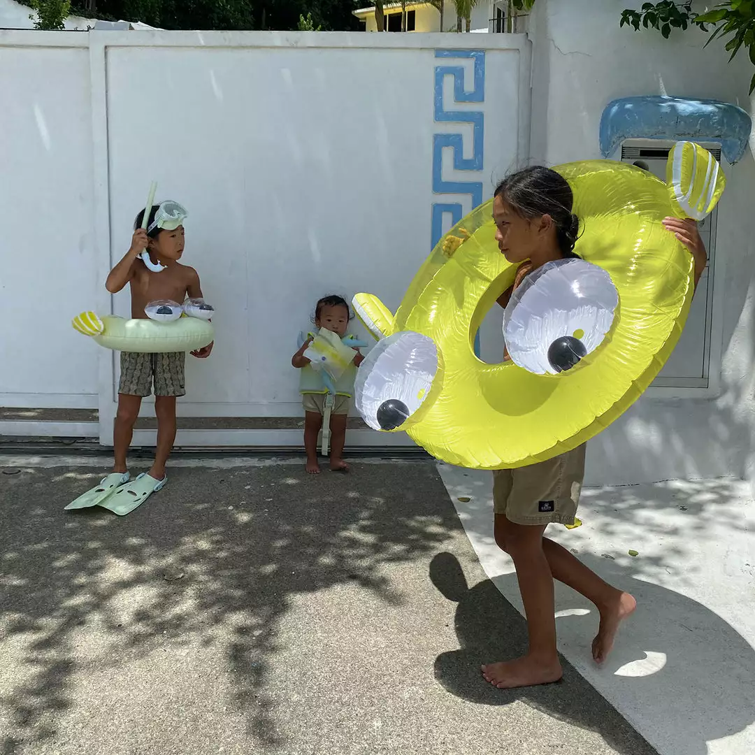 Sunnylife - Dive Set Mint Marble Holiday Shop 8 Sunnylife - Dive Set Mint Marble Holiday Shop